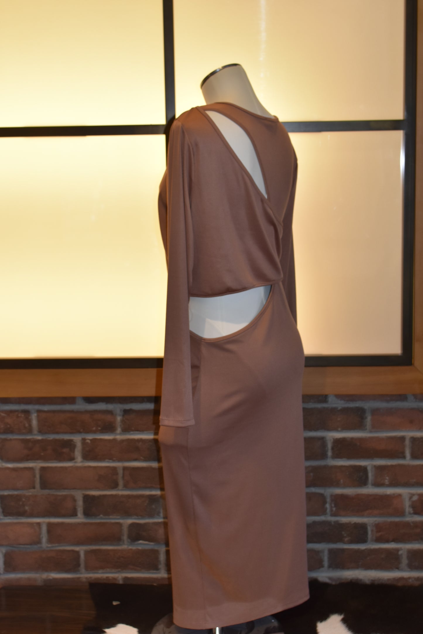 Long Sleeve Fitted Cutout Brown Dress