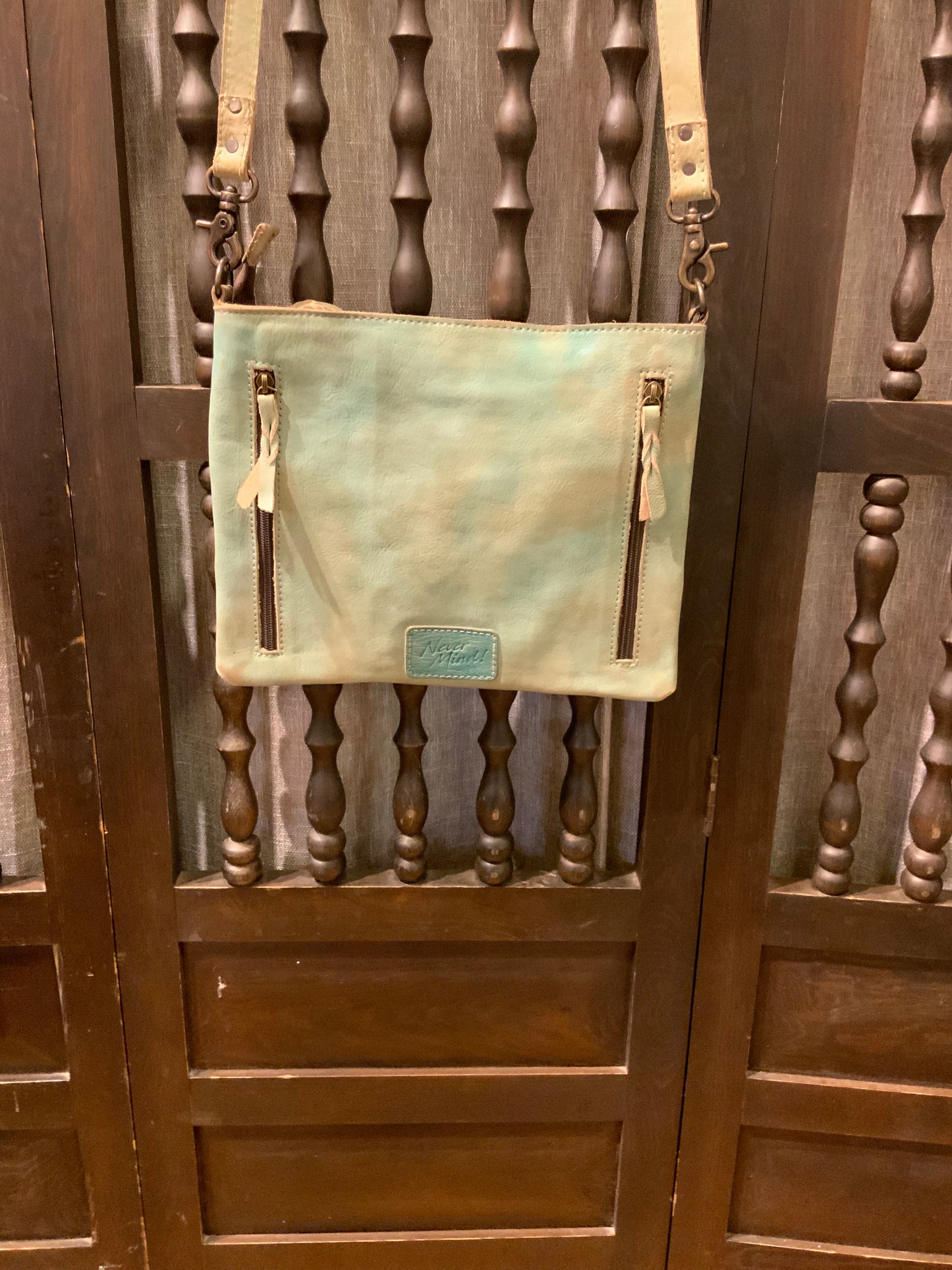 Simple Crossbody